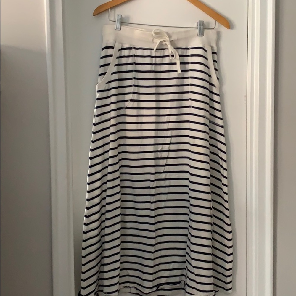 Navy & White stripped midi skirt